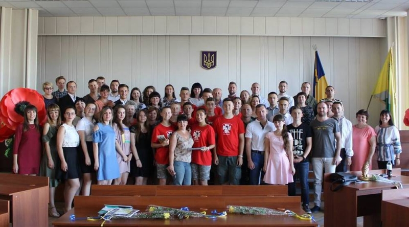 Молодые и активные павлоградцы получили награды по случаю Дня молодежи