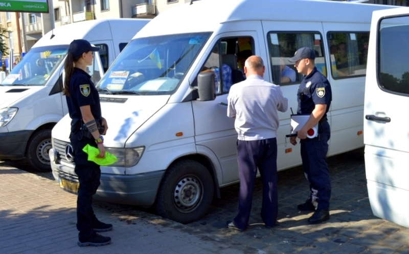 Полицейские Павлограда привлекли к ответственности 8 перевозчиков за нарушения
