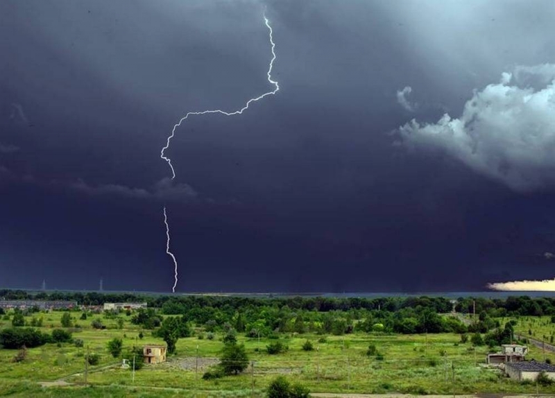 Возможна гроза: синоптики спрогнозировали погоду на ближайшие дни