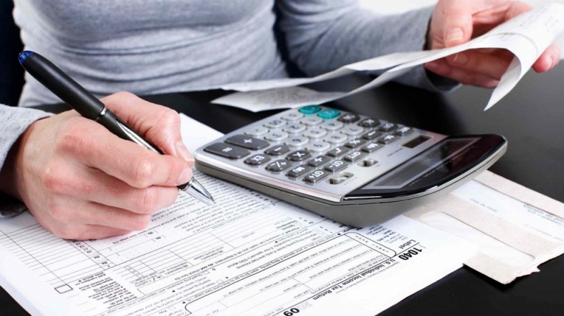 Павлоградцам напомнили о необходимости уплаты налога на недвижимость и землю