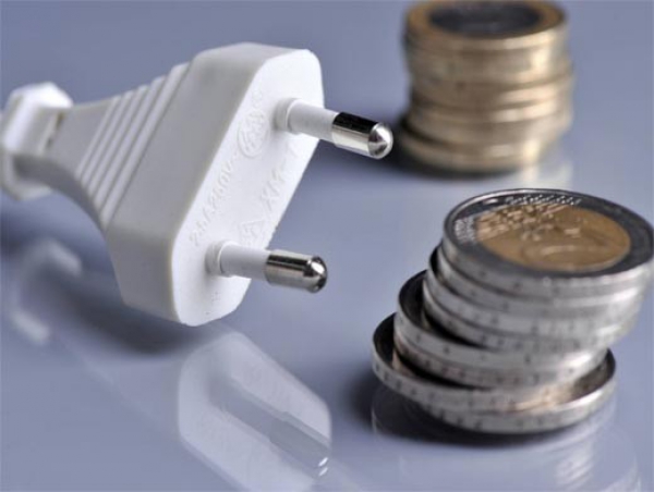 Долги за электроэнергию будут взимать коллекторы