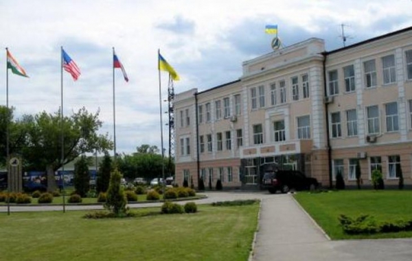 Двое павлоградцев стали лучшими молодыми сотрудниками космической отрасли Украины