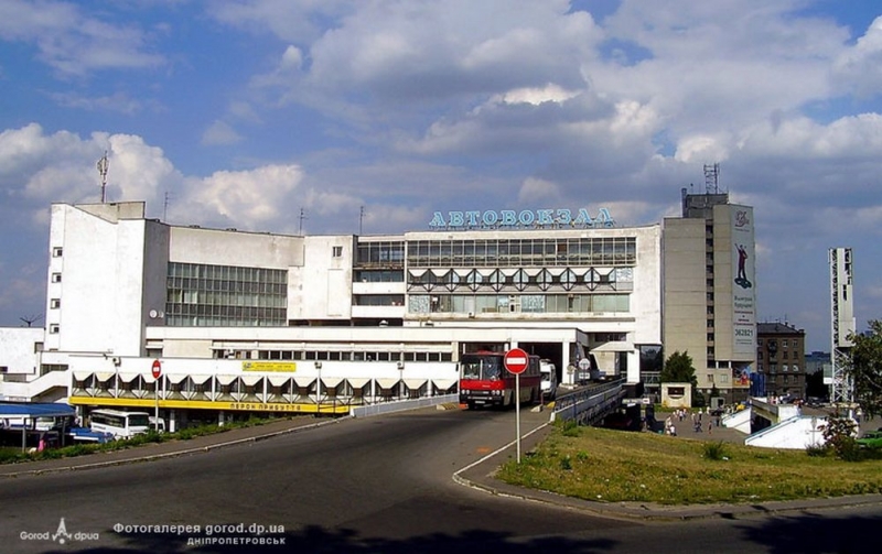 За ложное сообщение о заминировании вокзалов копы задержали жителя Першотравенска