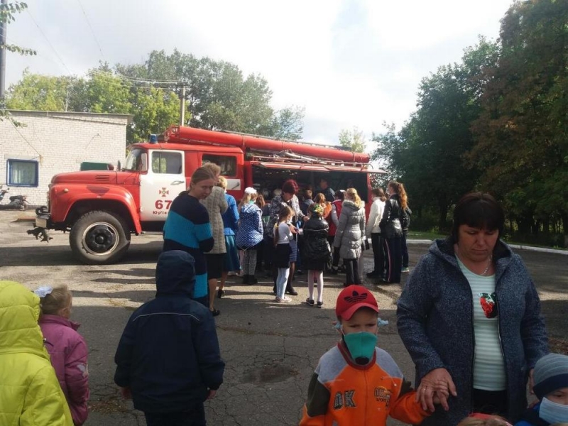 На Юрьевщине в УВК понарошку возникла чрезвычайная ситуация. Пришлось эвакуировать детей и персонал