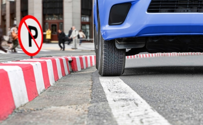 Огромные штрафы и эвакуация автомобиля: с 27 сентября в Украине действуют новые правила дорожного движения