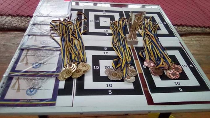 Павлоградцы привезли награды с Всеукраинского турнира по метанию ножа и топора