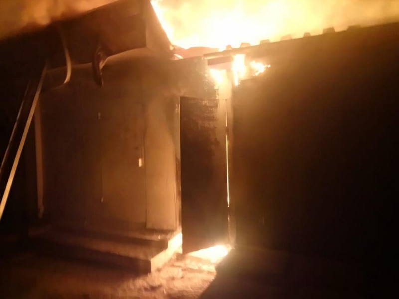 В Павлограде сгорел известный на поселке 40 лет киоск «Телец»