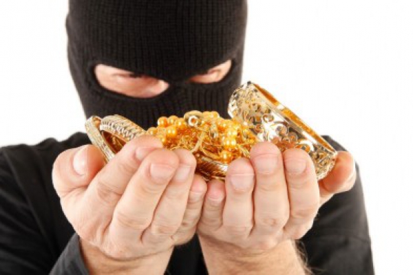 Задержан грабитель, нападавший на женщин в Павлограде