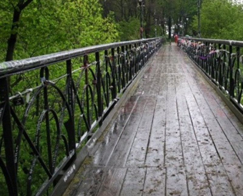 После ремонта пешеходный мост станет визитной карточкой Павлограда