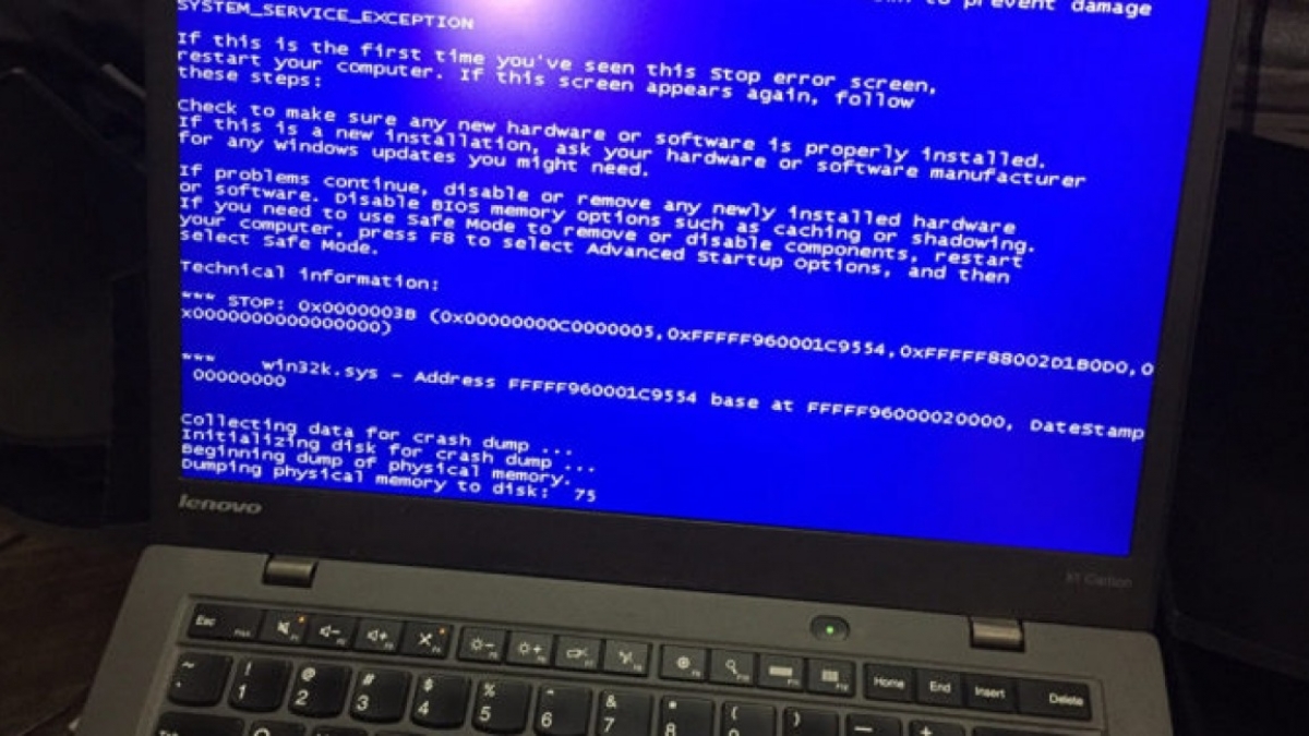 Обновление системы поломало Windows 7