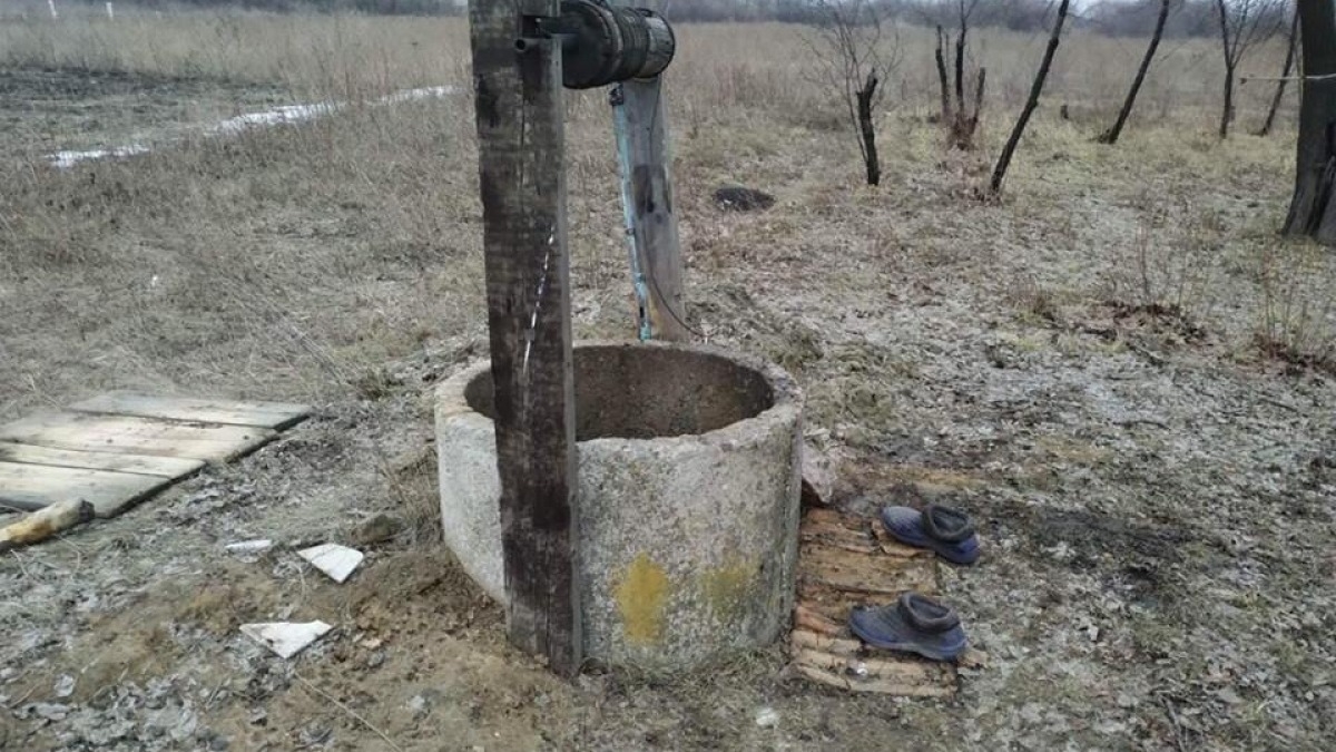 В Петропавловском районе женщина упала в колодец, спасателей вызвал 12 летний мальчик