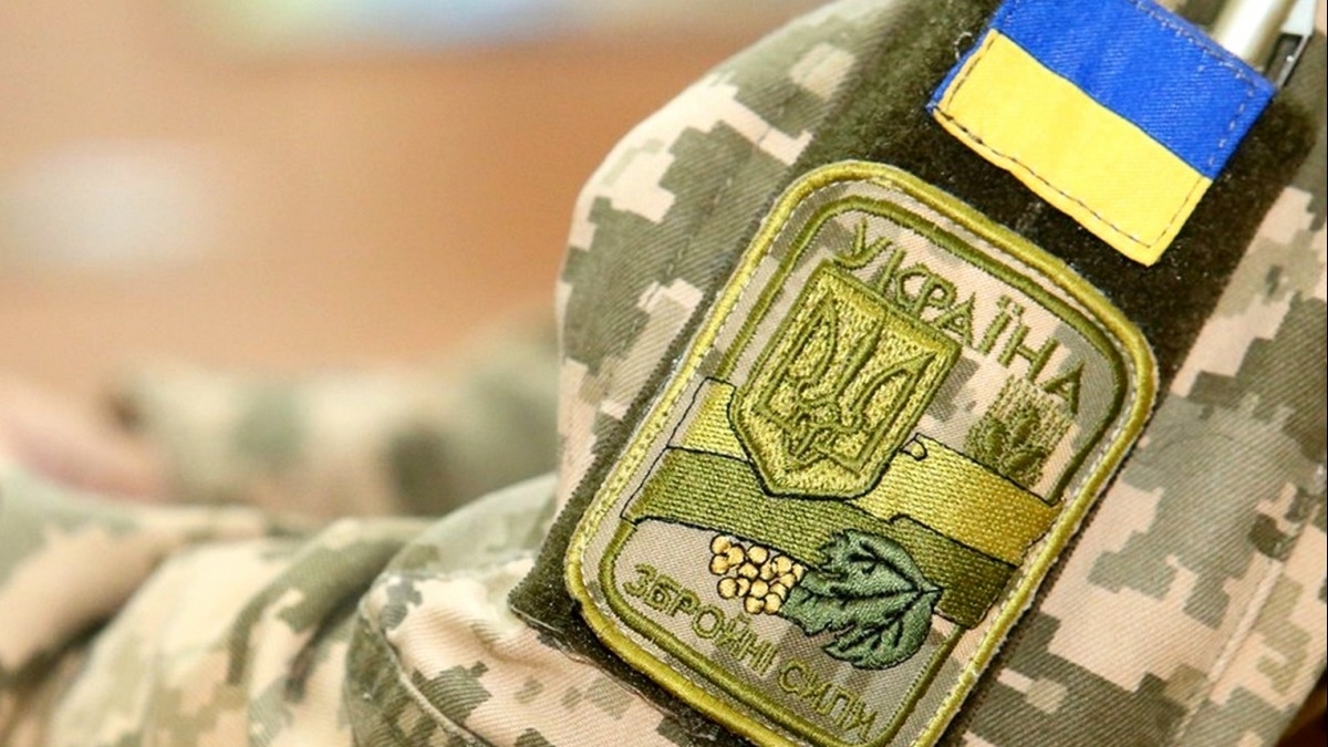 С начала года более 300 добровольцев области подписали контракт с Вооруженными Силами Украины