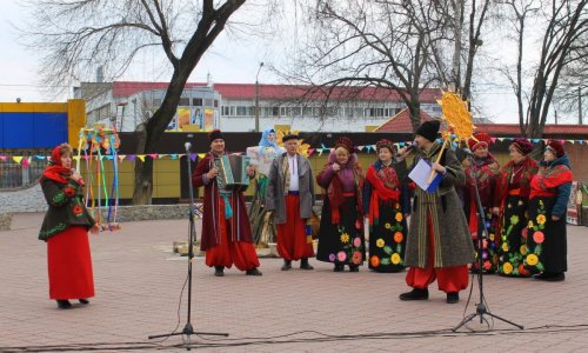 В Павлограде отметили день рождения Шевченко народными гуляньями