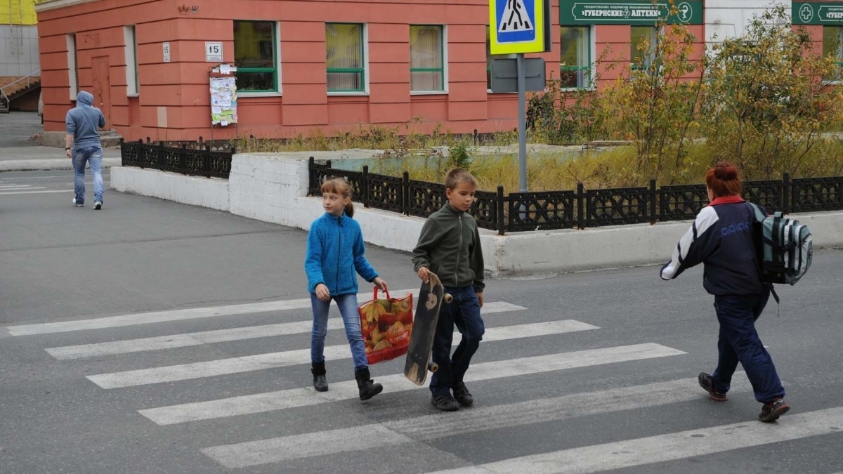 С понедельника стартуют школьные каникулы, полиция призывает родителей сделать их безопасными