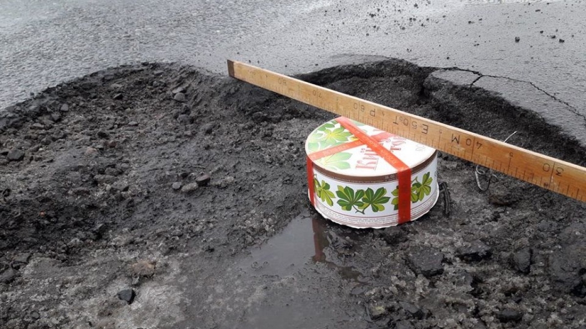 Патрульная полиция в течении месяца будет считать ямы на дорогах